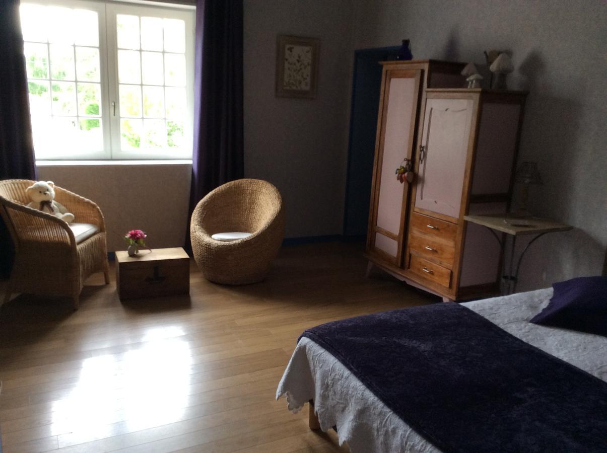 Bed and Breakfast Le Relais Du Grand Logis Civrieux Esterno foto