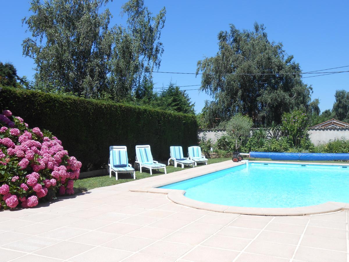 Bed and Breakfast Le Relais Du Grand Logis Civrieux Esterno foto
