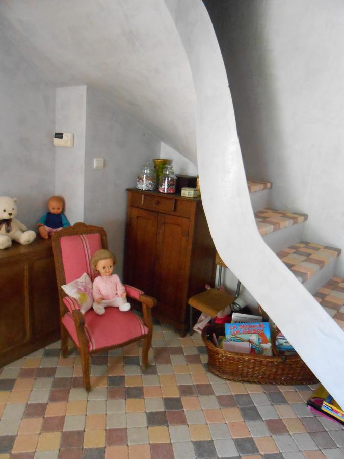 Bed and Breakfast Le Relais Du Grand Logis Civrieux Esterno foto