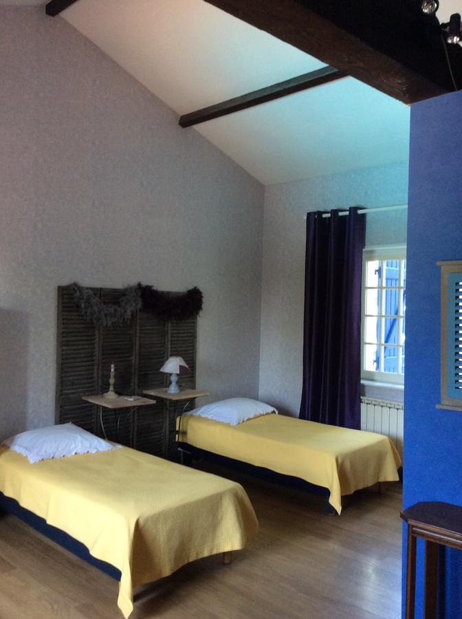 Bed and Breakfast Le Relais Du Grand Logis Civrieux Esterno foto