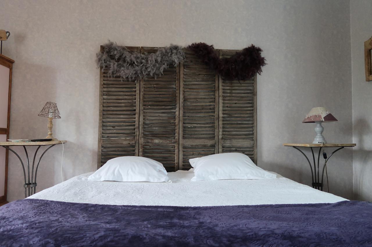 Bed and Breakfast Le Relais Du Grand Logis Civrieux Esterno foto
